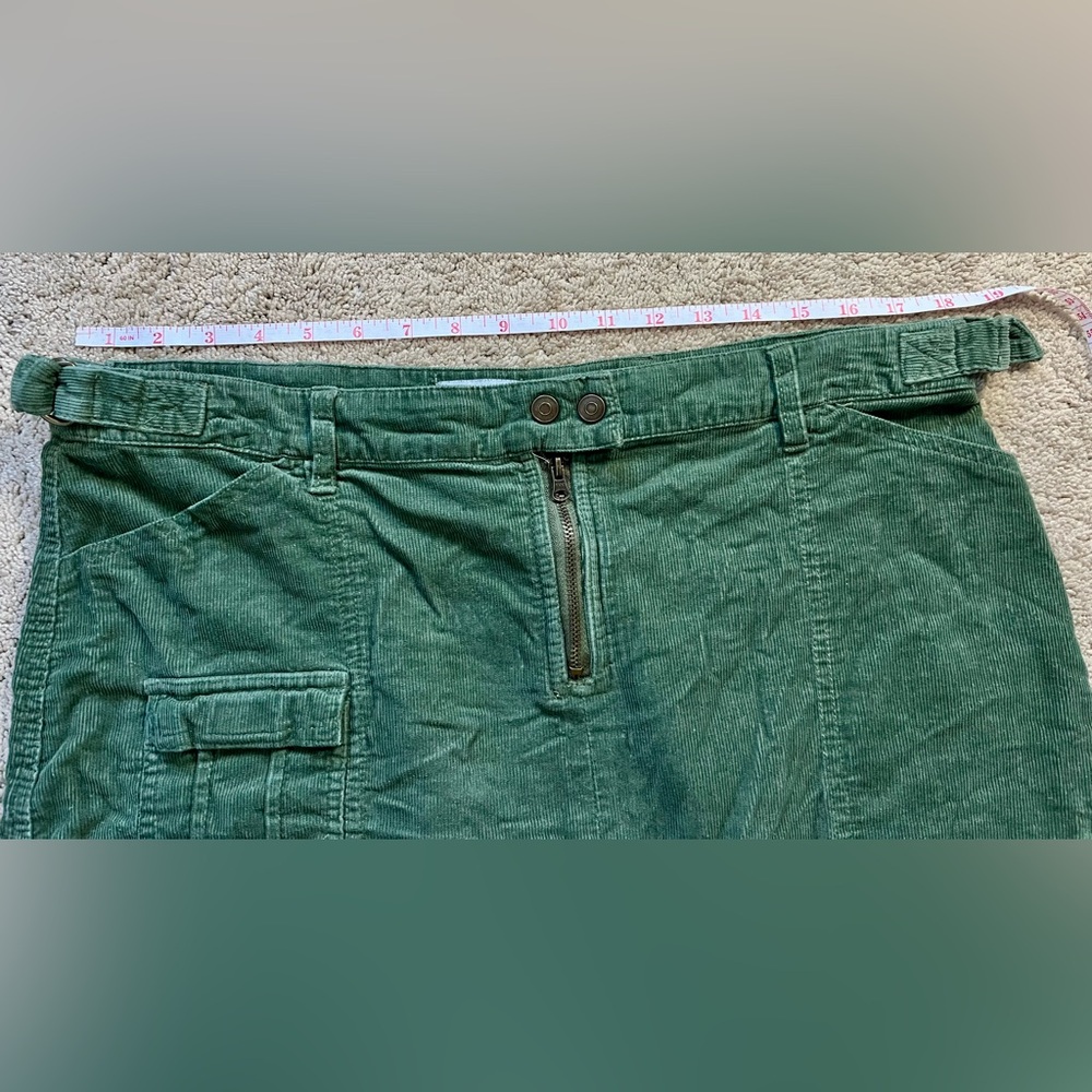 Y2K Green Corduroy Mini Skirt Snap/buckle details - grunge baddie preppy retro - Picture 10 of 10